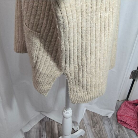 Grade & gather oversized v neck front pocket sweater sz M/L - Picture 8 of 10